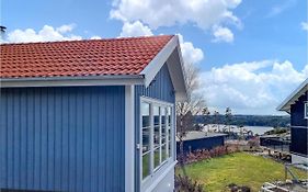 Lovely Home In Tanumshede With Kitchen